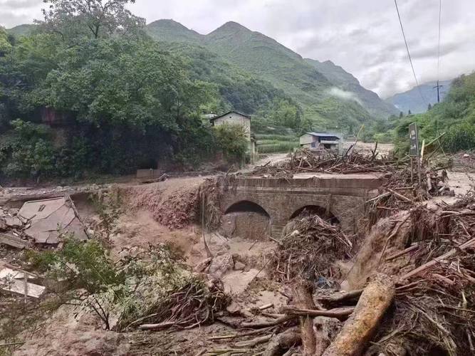 山洪灾害致4人死亡,山洪遇难现场